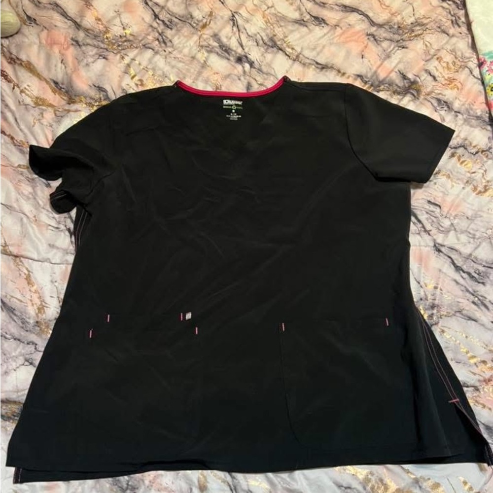Cherokee Women's Black Top